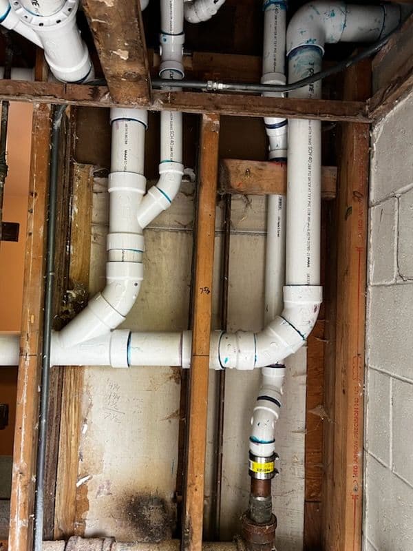 Gallery photos for Ensuring Reliable Plumbing in Oakbrook Homes: Image #1
