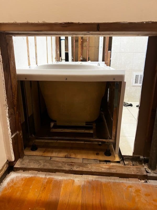 Project Innovative Bathtub Installation in Chicago image